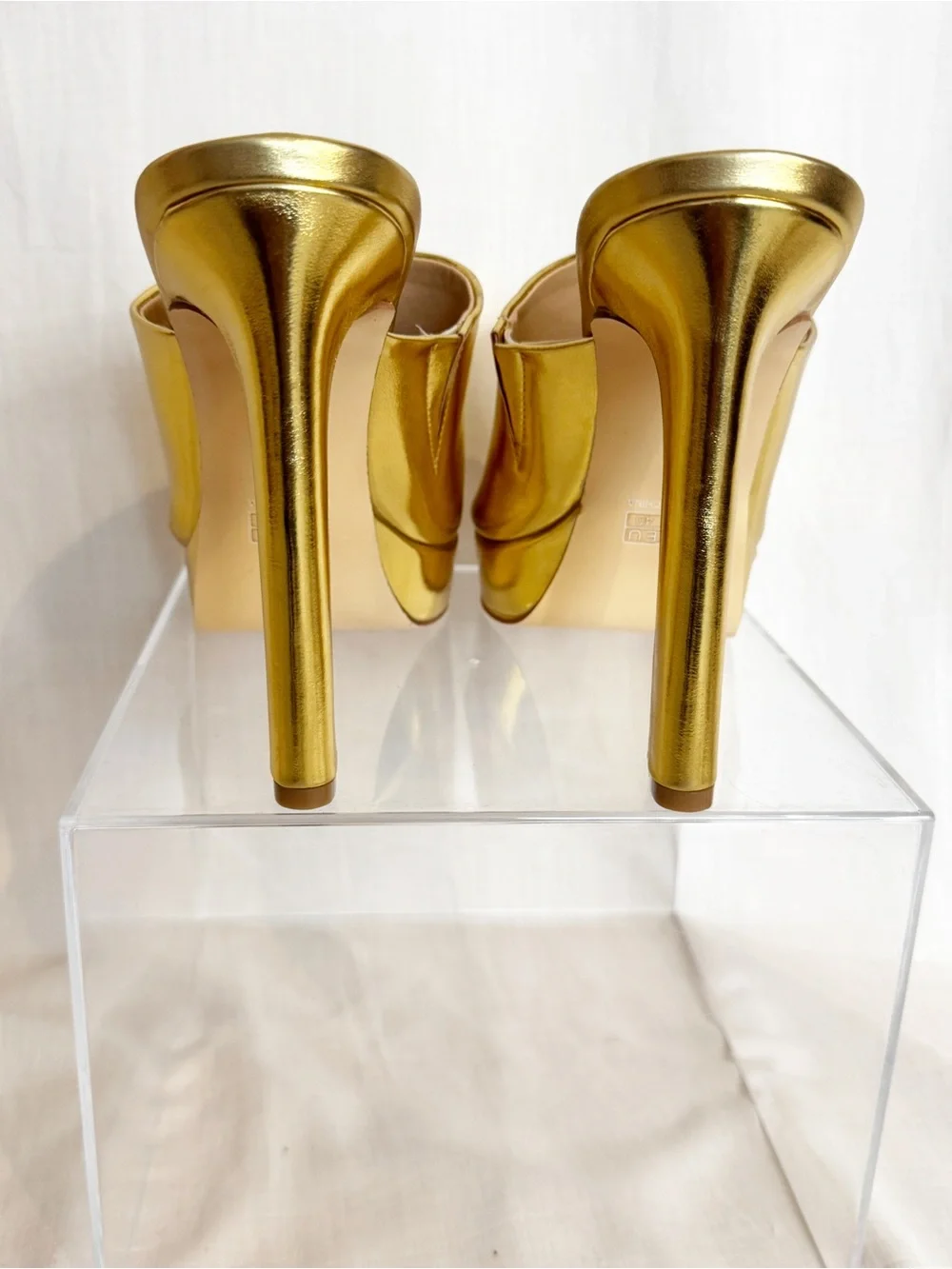 Gold Heisnemca Metallic High Heel Platform Mules, size 9